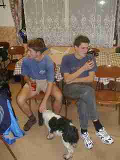 A Falinek nedostane?.