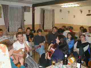 Je to p�kn�, �e jsme tak v�ichni se�li, ...